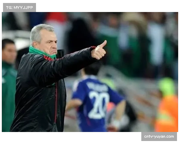 墨西哥阿吉雷务实五后卫切换 高原主场优势或决定防守反击节奏选择